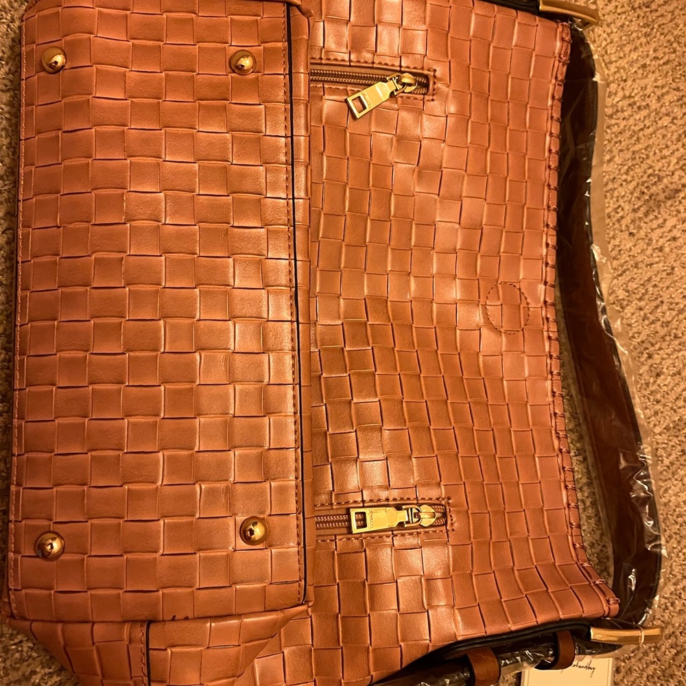 Elegant Woven Tan Handbag